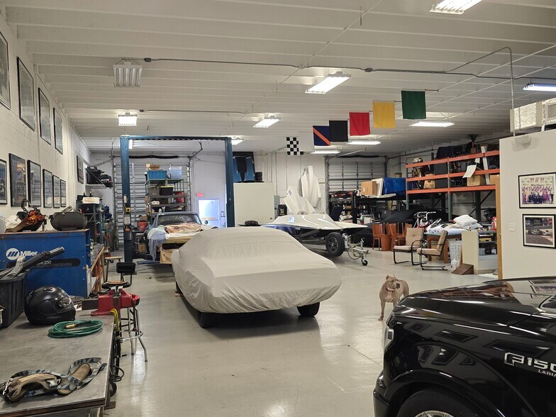 More Photos Of 1210 NE 8th Ave, Fort Lauderdale Warehouse For Sale