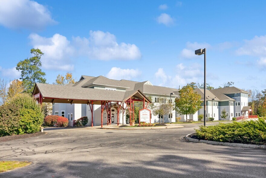 More Photos Of 49 Spring St, Scarborough Medical For Sale