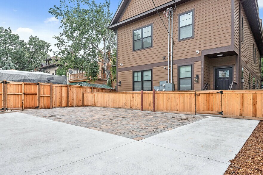 More Photos Of 2413 1st Ave S, Minneapolis Apartments For Sale