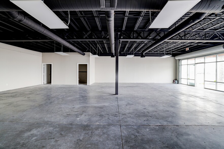 More Photos Of 6525 S Bruce St, Las Vegas Warehouse For Lease