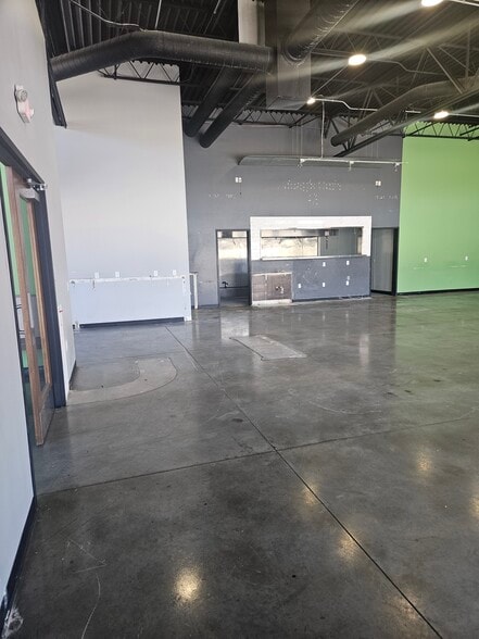 More Photos Of 3308 S Bryant Ave, Edmond Unknown For Lease