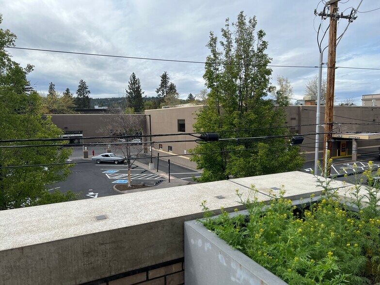 More Photos Of 919 NW Bond St, Bend Office Residential For Sale