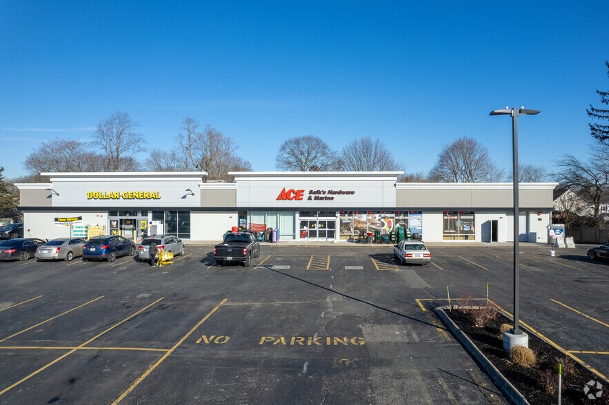 More Photos Of 96 Taunton Ave, Seekonk General Retail For Sale