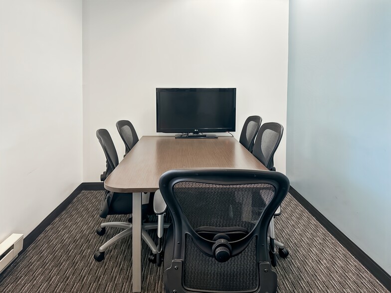 More Photos Of 10320 Little Patuxent Pky, Columbia Coworking Space