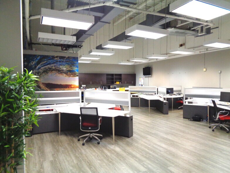 More Photos Of 1351 Sawgrass Corporate Pky, Sunrise Loft Creative Space For Lease