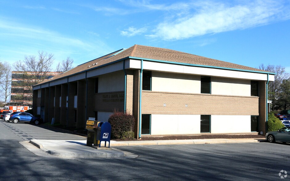 More Photos Of 11870-11872 Sunrise Valley Dr, Reston Office For Sale