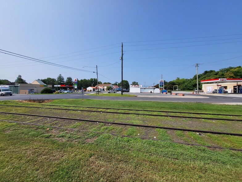 More Photos Of 100 Delaware Ave, Hurlock Restaurant For Sale