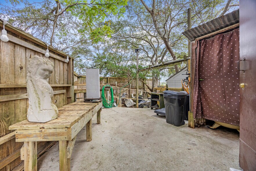 More Photos Of 601 S Ponce de Leon Blvd, Saint Augustine Office Residential For Sale