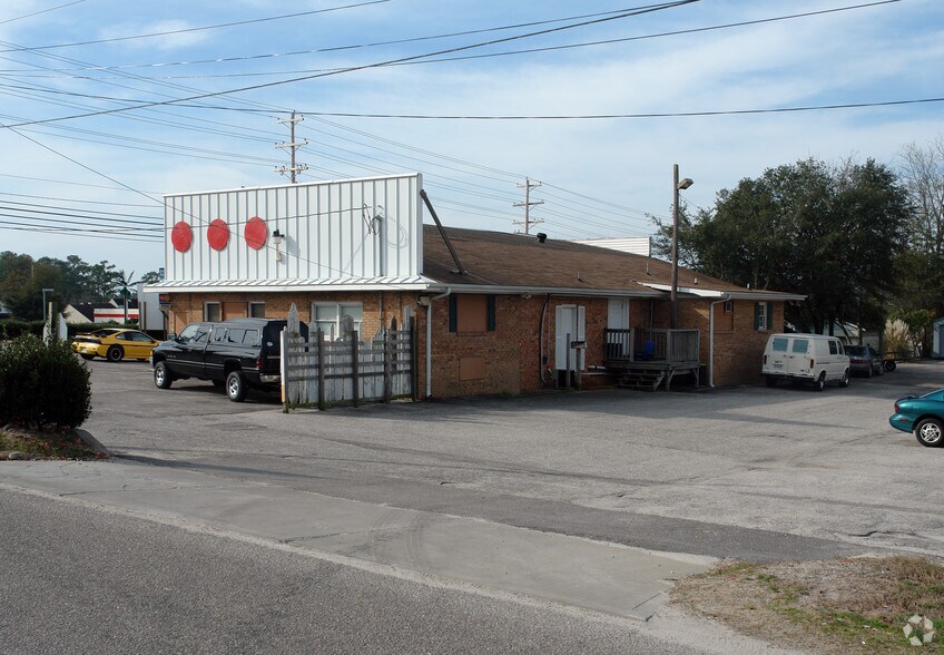 More Photos Of 1479 Us-17 Hwy N, Little River Freestanding For Sale