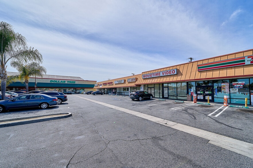 More Photos Of 5835 Bellflower Blvd Unit C, Lakewood Storefront For Lease