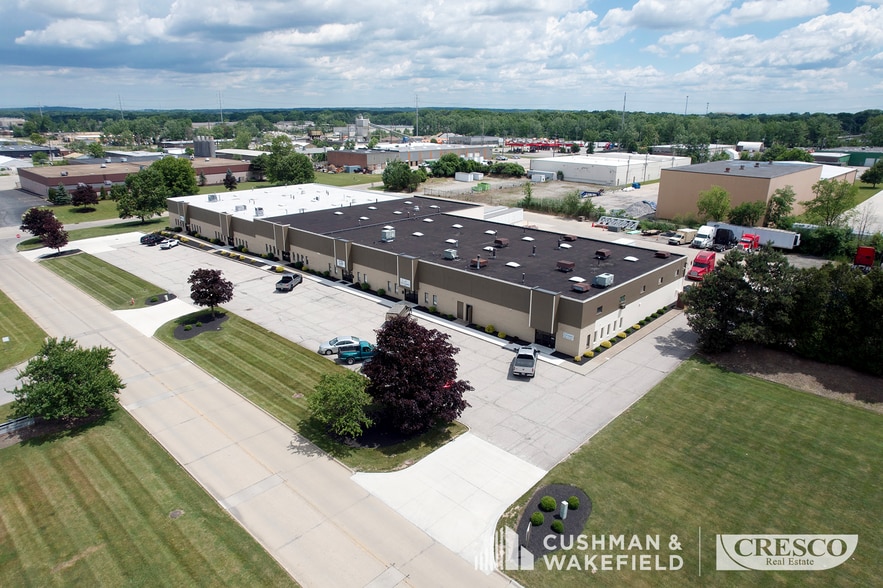 More Photos Of 7307 Young Dr, Walton Hills Manufacturing For Lease