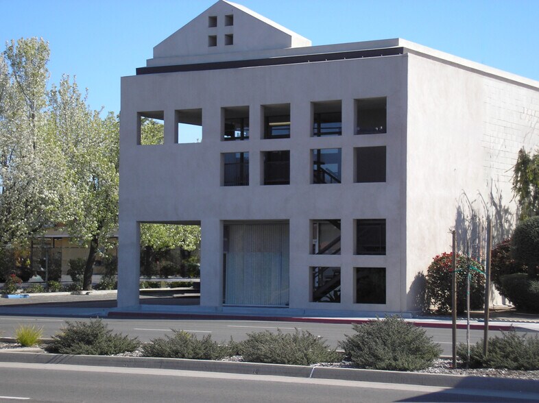 Primary Photo Of 1500 S Mooney Blvd, Visalia Office For Sale