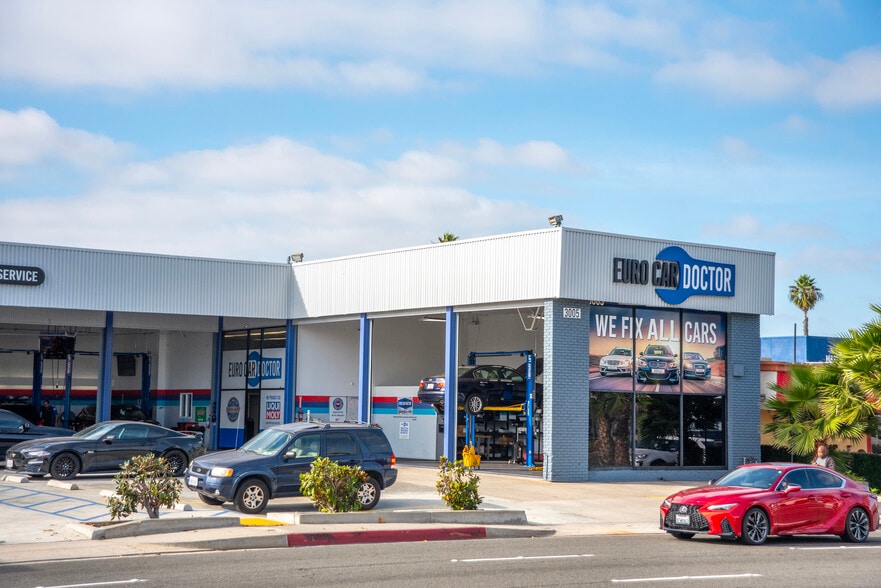 More Photos Of 3005 Harbor Blvd, Costa Mesa Auto Repair For Sale