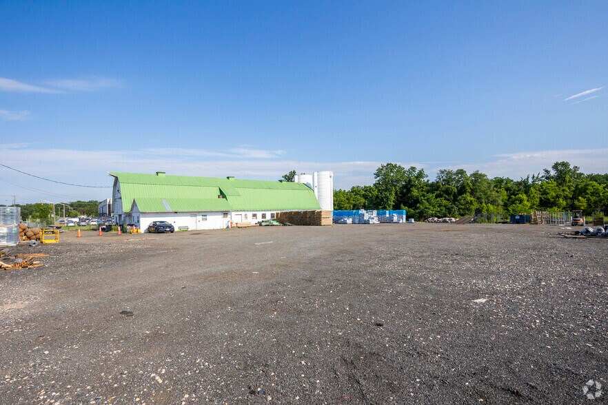 More Photos Of 14800 Thompson Rd, Chantilly Land For Sale