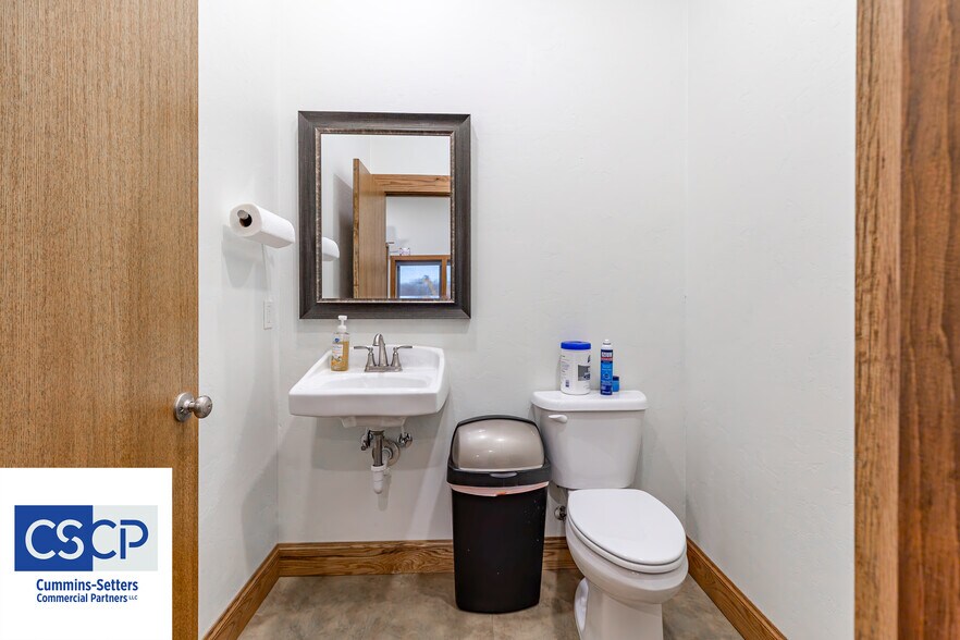 More Photos Of 3335 US-81 Hwy, Duncan Self Storage For Sale