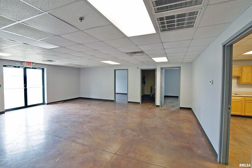 More Photos Of 11601 Frank Bonan Industrial Park Dr, Benton Industrial For Lease