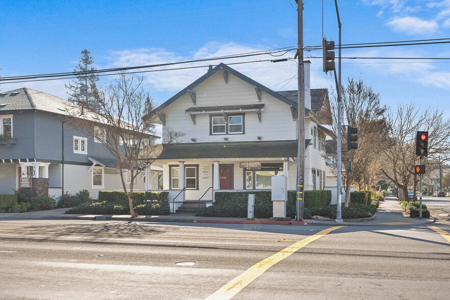More Photos Of 700 College Ave, Santa Rosa Office For Sale