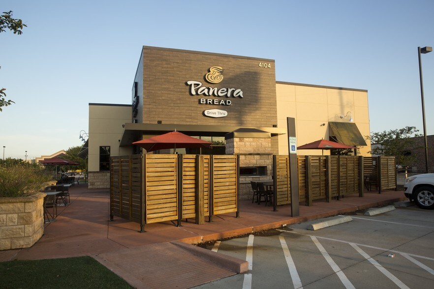 More Photos Of 4104 Dowlen Rd, Beaumont Freestanding For Lease