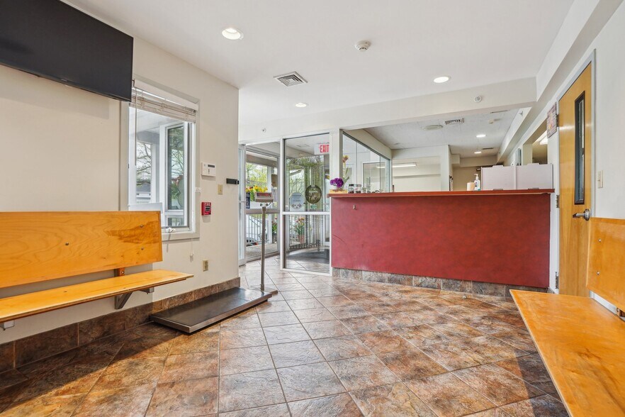 More Photos Of 455 Newark Pompton Tpke, Wayne Office Residential For Sale