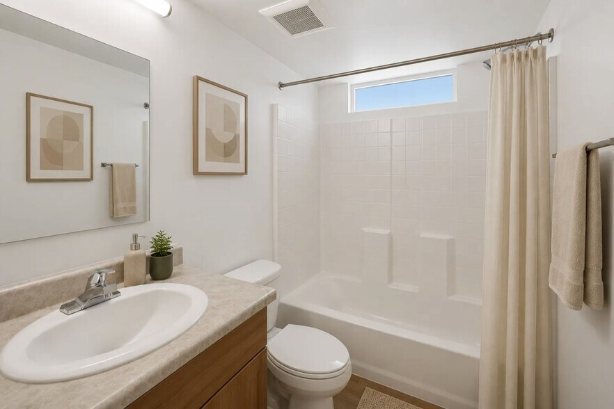 More Photos Of 6077 N 60th Ave, Glendale Dormitory For Sale