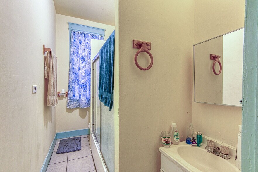 More Photos Of 423 W Grand Blvd, Detroit Apartments For Sale