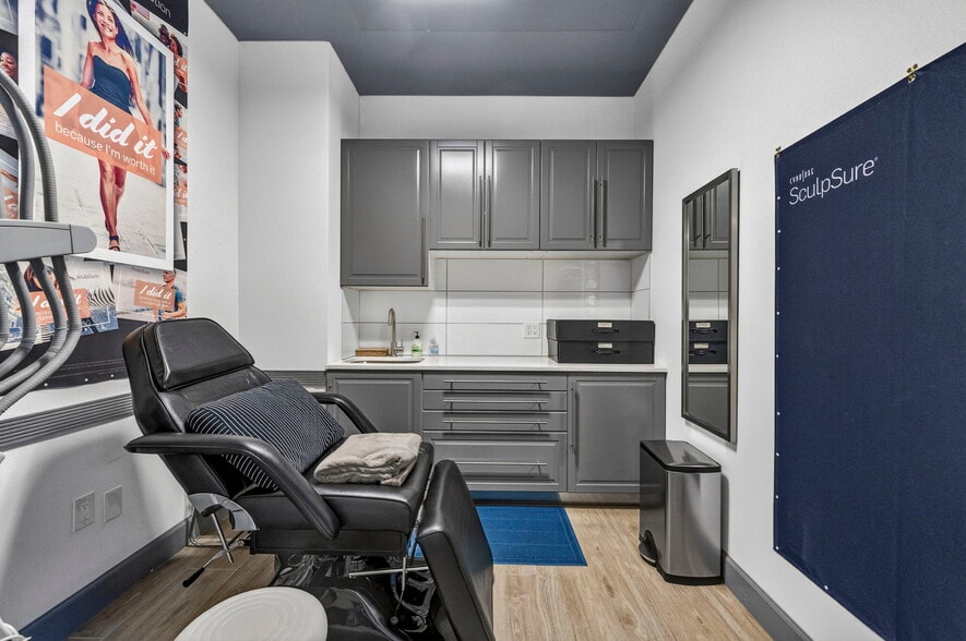 More Photos Of 1033-1077 River Rd, Edgewater Apartments For Sale