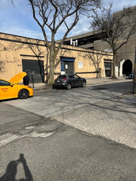 More Photos Of 22 N 3rd Ave, Mount Vernon Warehouse For Sale