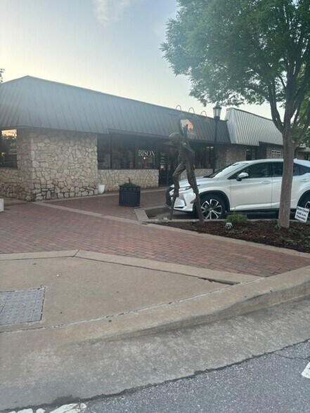 More Photos Of 1-7 N Broadway, Edmond Office For Sale