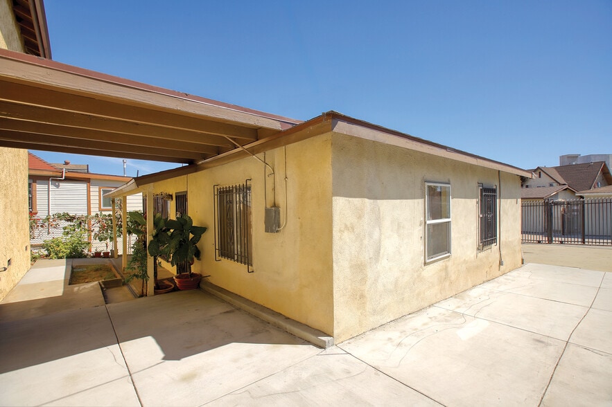More Photos Of 1612 Pennsylvania Ave, Los Angeles Multifamily For Sale