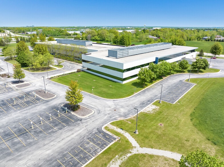 More Photos Of 3500 Packerland Dr, De Pere Office For Lease