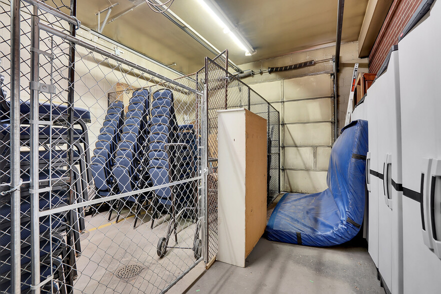 More Photos Of 330 Park Ave, Fort Lupton Office For Sale