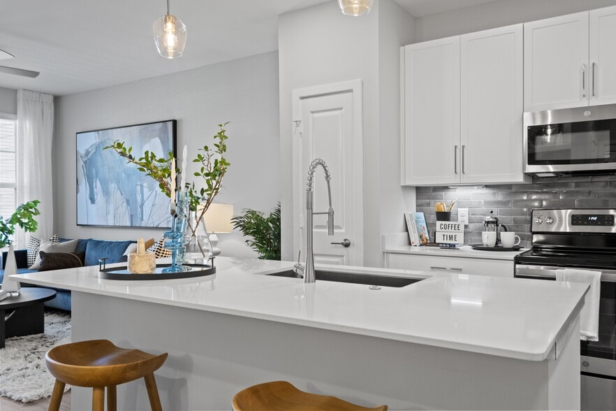 More Photos Of 12400 Dutton Rd, Midlothian Apartments For Sale
