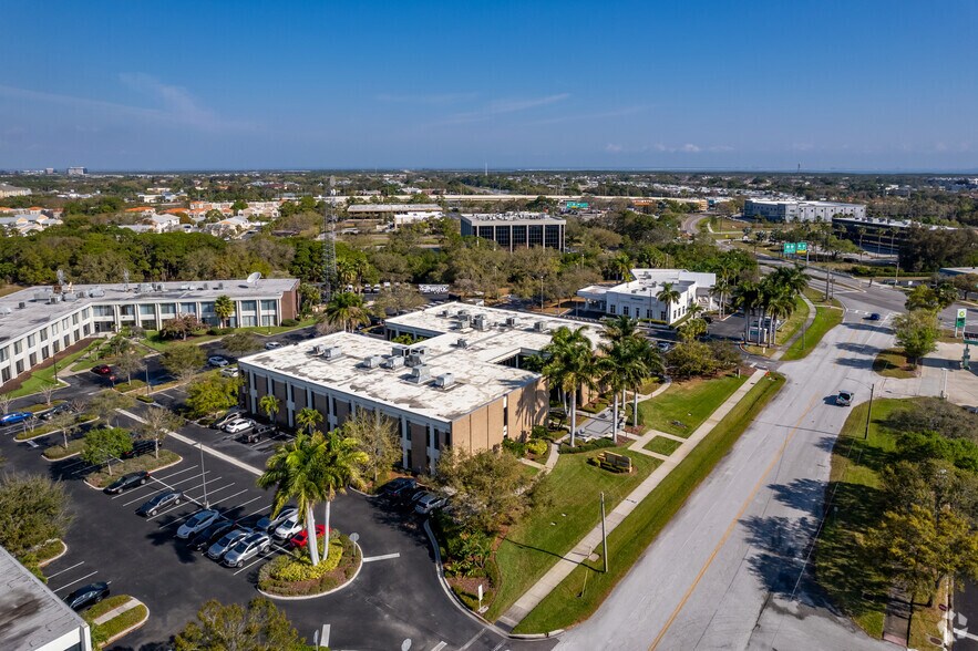 More Photos Of 9600 Koger Blvd N, Saint Petersburg Office For Lease