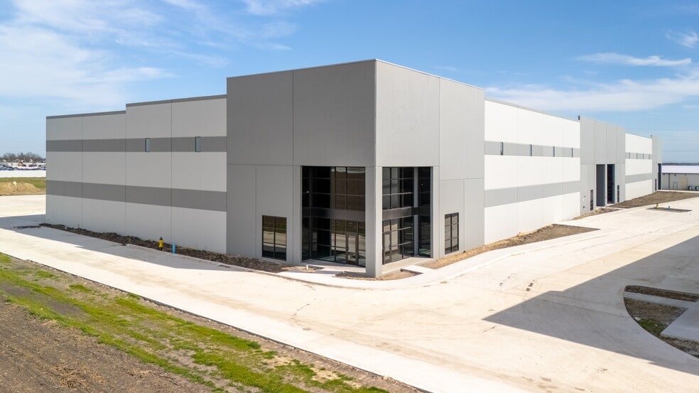 Primary Photo Of 21901 US 79, Taylor Warehouse For Lease