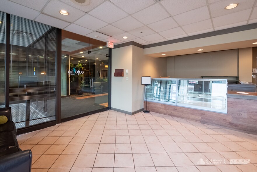 More Photos Of 23240 Chagrin Blvd, Beachwood Office For Lease