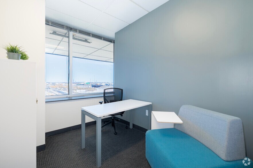 More Photos Of 1020 Rue Bouvier, Québec Coworking Space