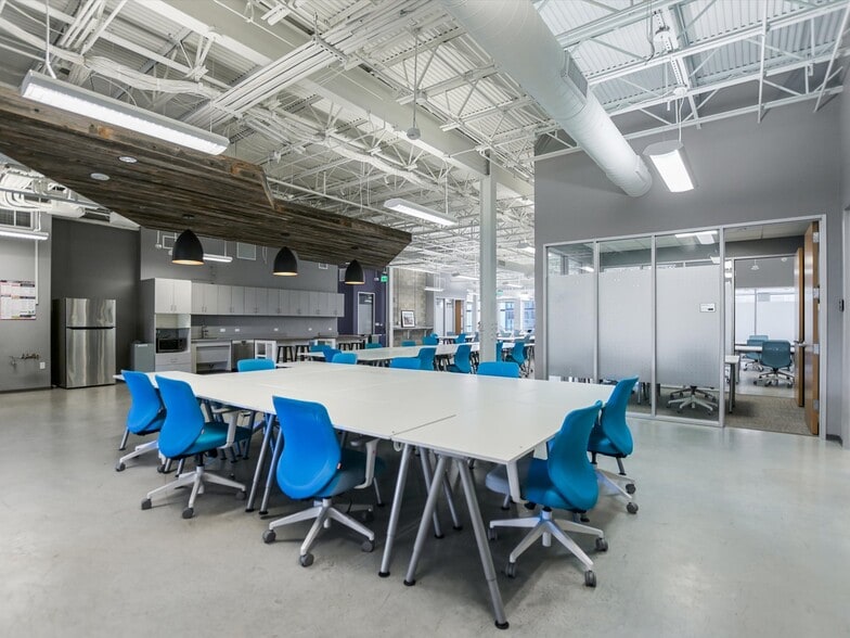 More Photos Of 1705 Guadalupe St, Austin Office For Sale