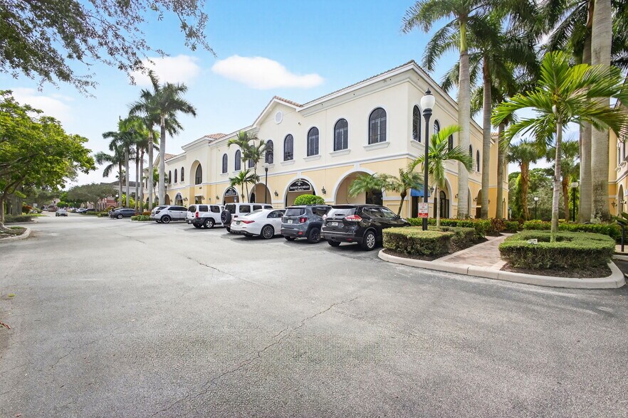Primary Photo Of 641 University Blvd, Jupiter Medical For Sale