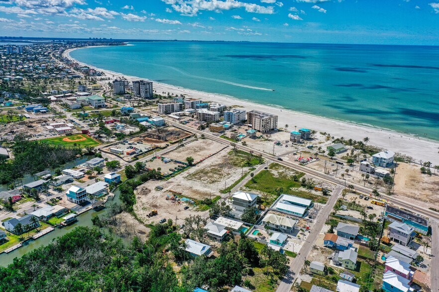 More Photos Of 100 Chapel St, Fort Myers Beach Land For Sale