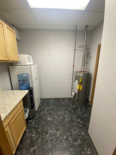 More Photos Of 2248 E Enterprise Pky, Twinsburg Flex For Sale