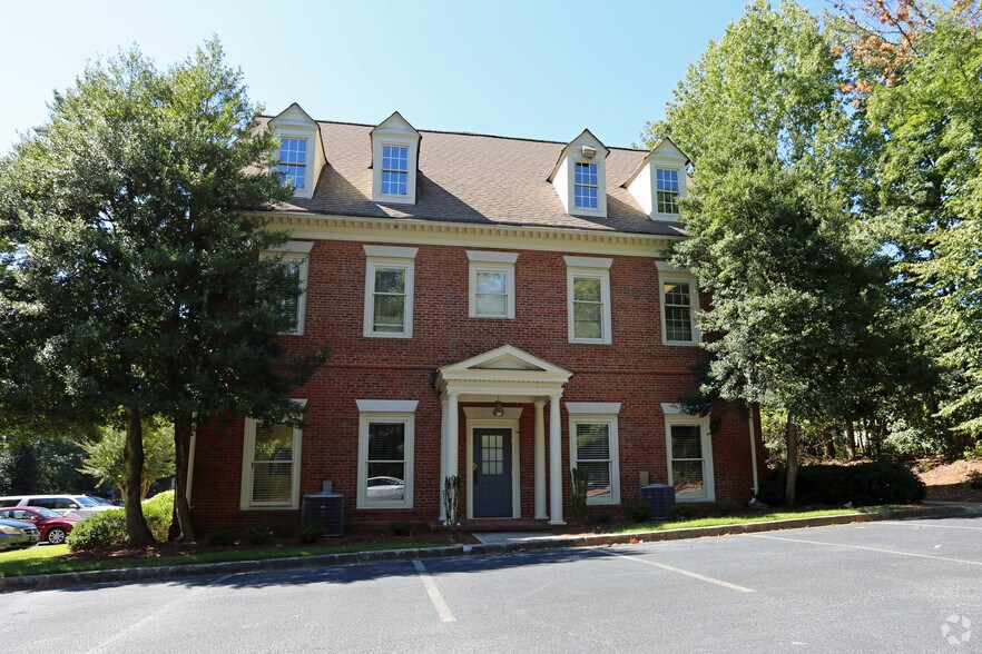 More Photos Of 6111 Peachtree Dunwoody Rd NE, Atlanta Office For Lease