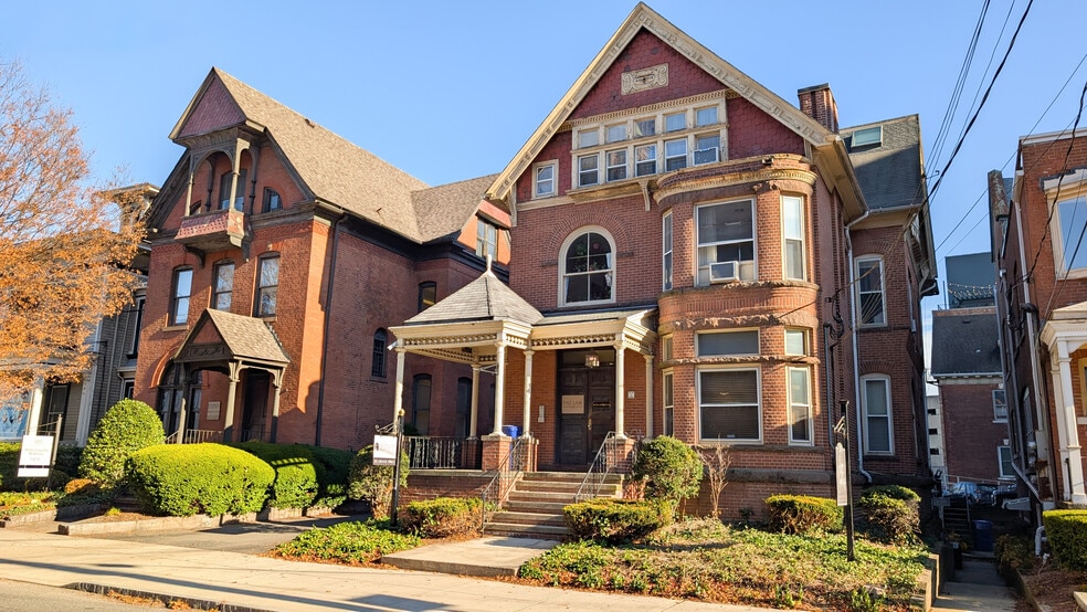 More Photos Of 383 Orange St, New Haven Apartments For Lease