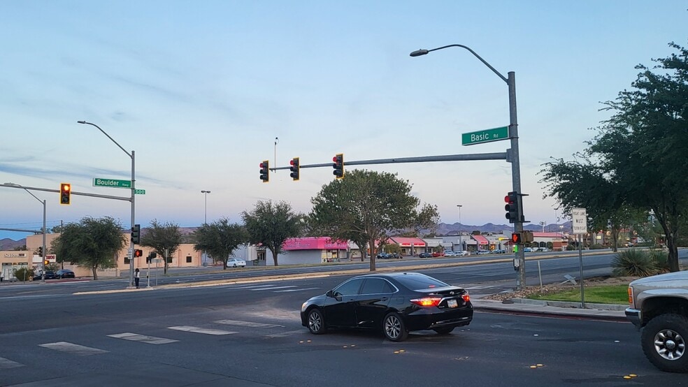 More Photos Of 303 Kansas Ave, Henderson Service For Lease