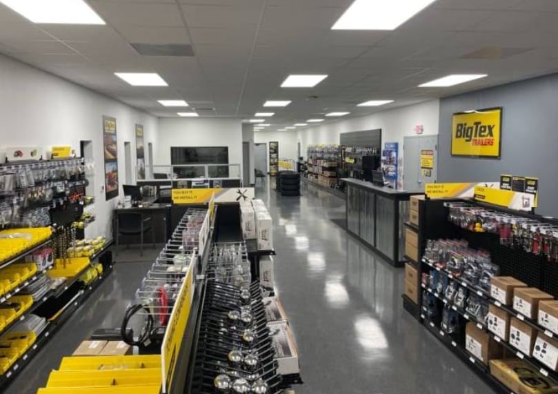 More Photos Of 305 Executive Park Dr NE, Concord Warehouse For Lease