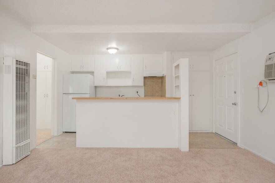 More Photos Of 7000 Etiwanda Ave, Reseda Apartments For Sale