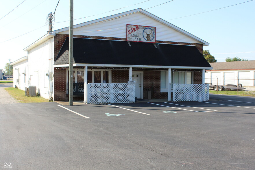 Primary Photo Of 2109 Indianapolis Rd, Crawfordsville Light Manufacturing For Sale