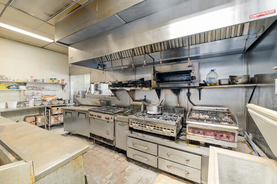 More Photos Of 14960 Main St, Alachua Restaurant For Lease