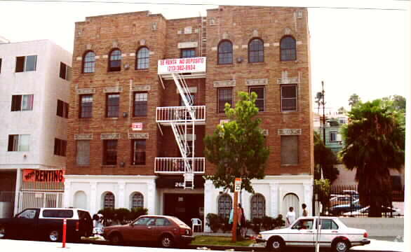 More Photos Of 262 S Rampart Blvd, Los Angeles Apartments For Sale