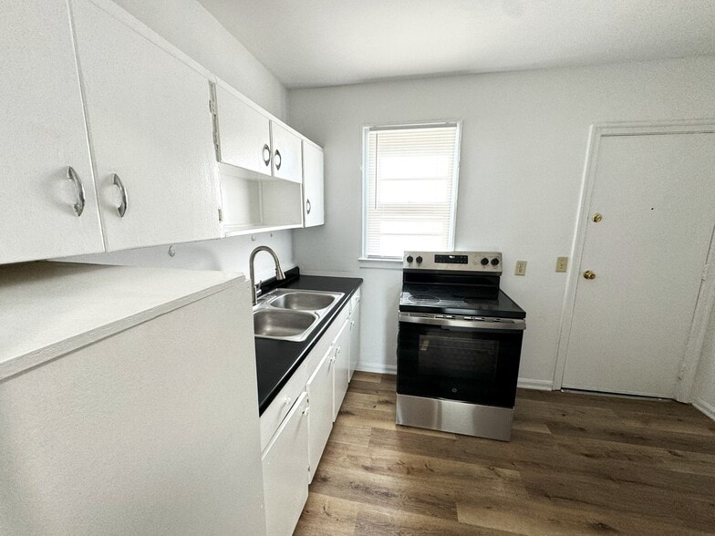 More Photos Of 237 Broad St, Sumter Apartments For Sale