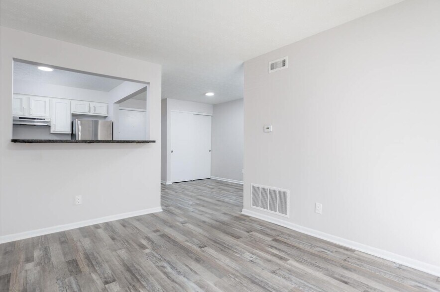 More Photos Of 4577 Olentangy River Rd, Columbus Apartments For Sale
